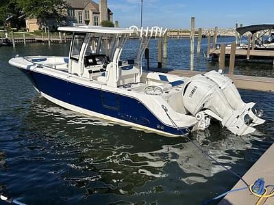 BOATZON | Robalo R302 2024