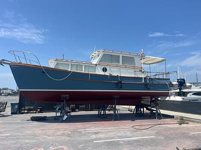 BOATZON | Roughwater 35 Pilothouse 1976