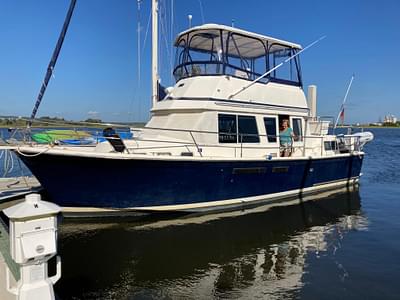 BOATZON | Sabre 36 Aft Cabin Trawler 1995