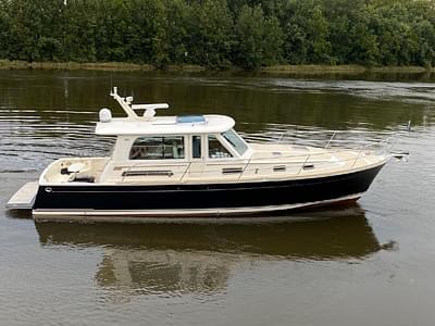 BOATZON | Sabre 40 Sedan 2011