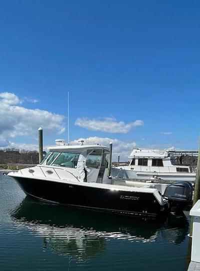 BOATZON | Sailfish 320 Express 2013