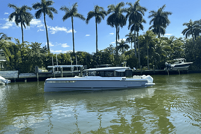 BOATZON | Saxdor 320 GTC 2025