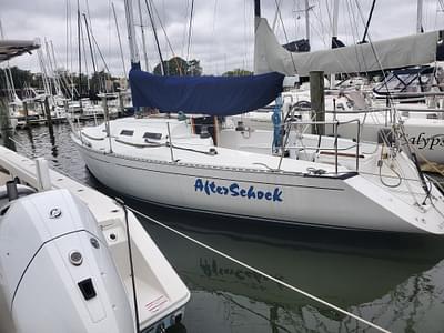 BOATZON | 2001 Schock 35