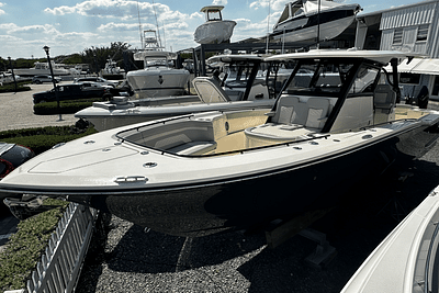 BOATZON | Scout 330 LXF 2025