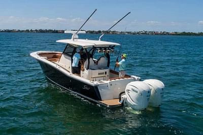 BOATZON | Scout 330 LXF 2025