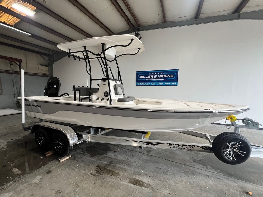 2024 Sea Born FX21 Bay LT - Sold Boat