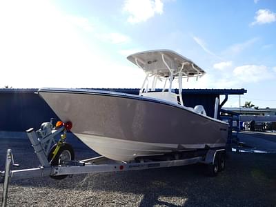 BOATZON | Sea Born LX22 Center Console 2019