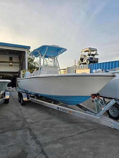 BOATZON | Sea Born LX24 Center Console 2025