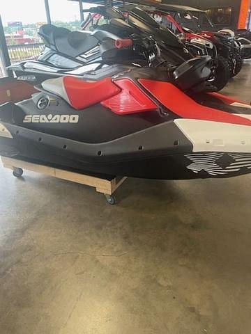 BOATZON | Sea-Doo Spark Trixx for 1 Rotax 900 ACE 90 iBR a 2025 BOATZON | Sea-Doo Spark Trixx for 1 Rotax 900 ACE 90 iBR a 2025