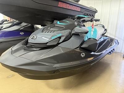 BOATZON | Sea-Doo Waverunner GTR 230 BRP Premium Audio iBR 2025