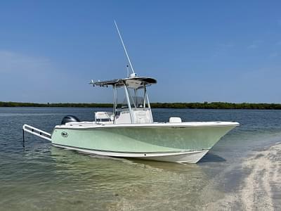 BOATZON | Sea Hunt 225 Ultra w 2021 TRAILER  ONLY 385 HOURS 2017