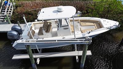 BOATZON | Sea Hunt Gamefish 27 w ONLY 220 HOUR  BRAND NEW RHODAN 2017