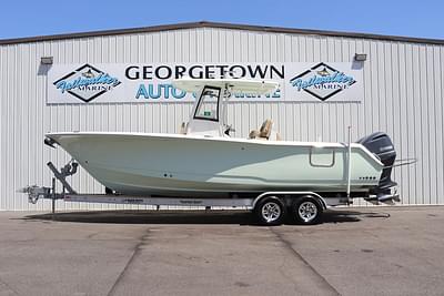 BOATZON | Sea Hunt Gamefish 27 with Coffin Box 2017