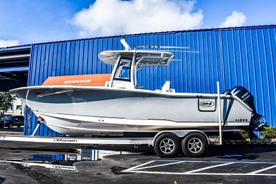 BOATZON | Sea Hunt Gamefish 27 with Coffin Box 2022