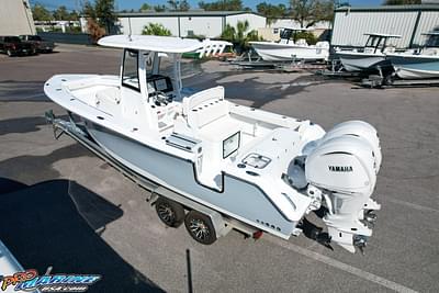 BOATZON | Sea Hunt Gamefish 27 with Coffin Box 2025