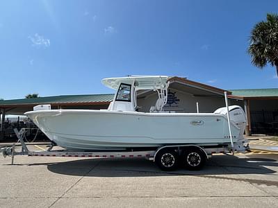 BOATZON | Sea Hunt Gamefish 28 Coffin Box 2025