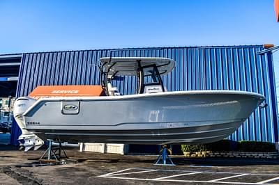 BOATZON | Sea Hunt Gamefish 28 with Coffin Box 2025