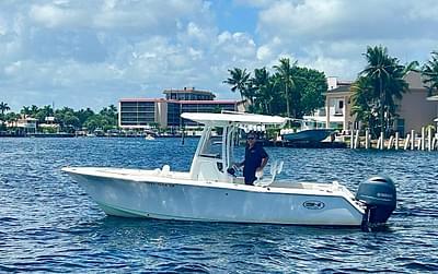 BOATZON | Sea Hunt Triton 225 2017