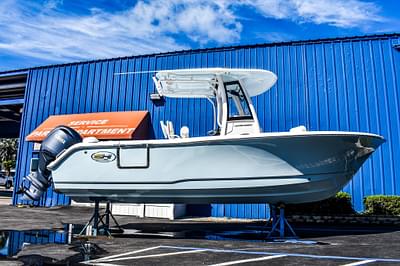 BOATZON | 2025 Sea Hunt Ultra 235 SE