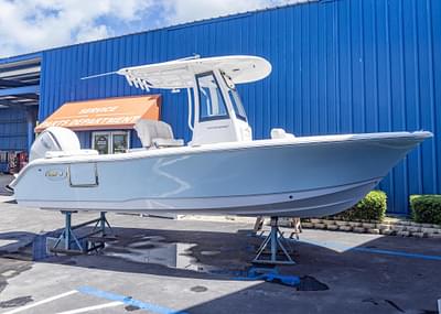 BOATZON | Sea Hunt Ultra 235 SE 2026