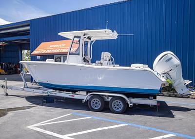 BOATZON | Sea Hunt Ultra 239 SE 2021