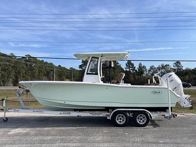 BOATZON | Sea Hunt Ultra 245SE 2025