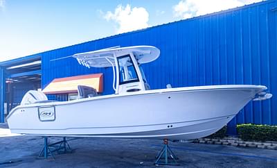 BOATZON | Sea Hunt Ultra 255 SE 2025