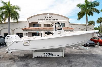 BOATZON | Sea Hunt Ultra 305 SE 2025