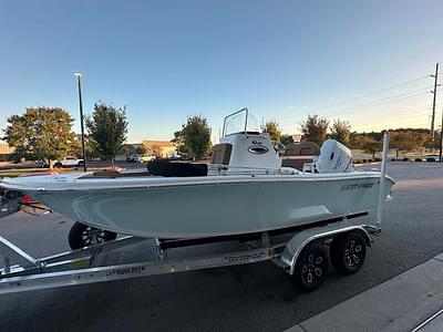 BOATZON | Sea Pro 202 Center Console 2025