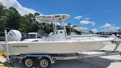 BOATZON | Sea Pro 248 Bay 2024