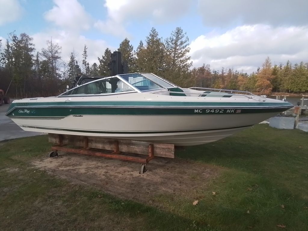 1988 Sea Ray 20 Seville - Sold Boat