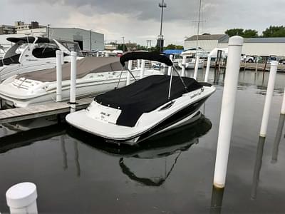 BOATZON | Sea Ray 210 SLX 2013