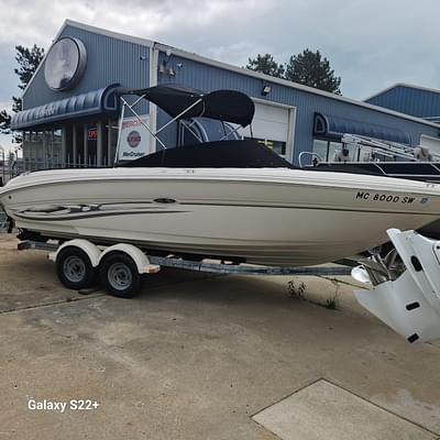 BOATZON | 2005 Sea Ray 220 Select BOATZON | 2005 Sea Ray 220 Select