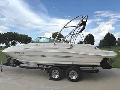 BOATZON | 2007 Sea Ray 220 Sundeck