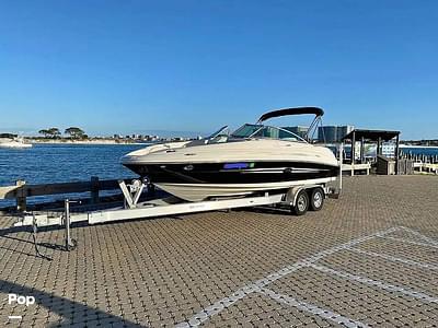 BOATZON | Sea Ray 220 Sundeck