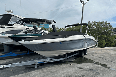 BOATZON | Sea Ray 23 SPX 2023