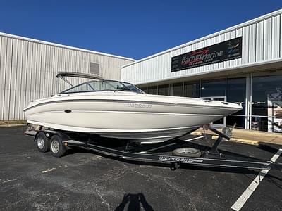 BOATZON | Sea Ray 230 Signature 2002