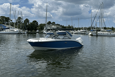 BOATZON | Sea Ray SDX 230 Outboard 2026