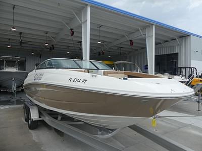 BOATZON | Sea Ray 240 Sundeck 2014