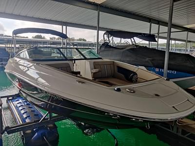 BOATZON | Sea Ray 240 Sundeck 2016