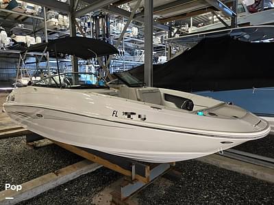 BOATZON | Sea Ray 240 Sundeck