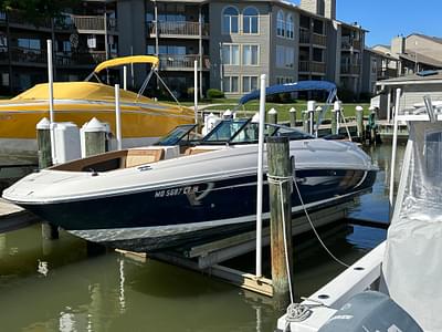 BOATZON | Sea Ray 240 Sundeck Outboard 2014