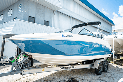 BOATZON | Sea Ray 250 SDX OUTBOARD 2021