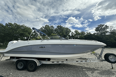 BOATZON | Sea Ray 250SDX OB 2020