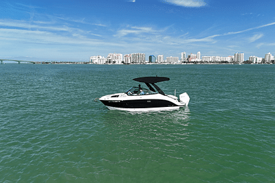 BOATZON | Sea Ray 260 SLX OUTBOARD 2023