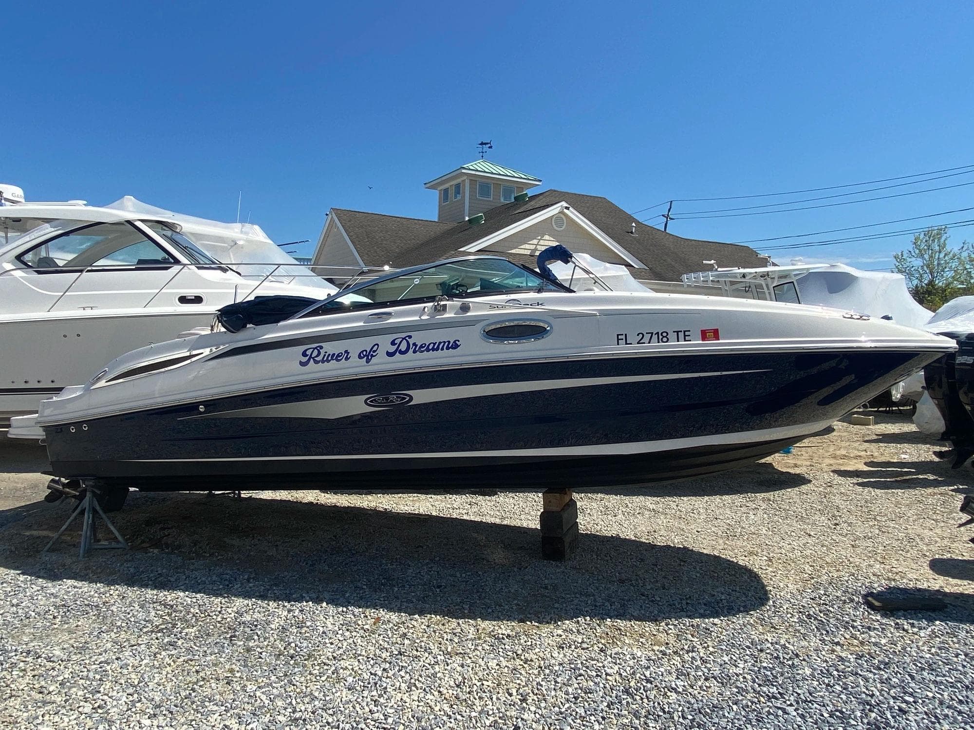 Sea Ray 260 Sundeck 2012