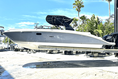 BOATZON | Sea Ray 270 SDX OUTBOARD 2019