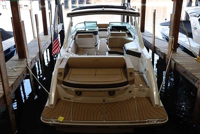 BOATZON | Sea Ray 310SLX 2025