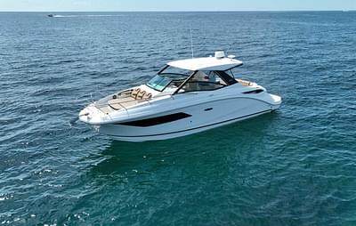 BOATZON | Sea Ray 320 Sundancer 2019