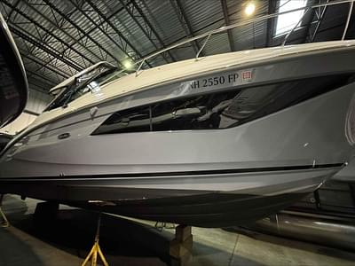 BOATZON | Sea Ray 320 Sundancer 2019